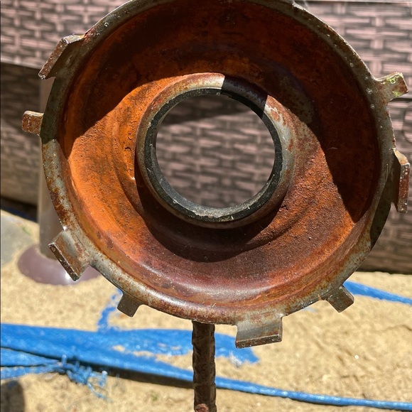 Metal flower - Picture 4 of 4